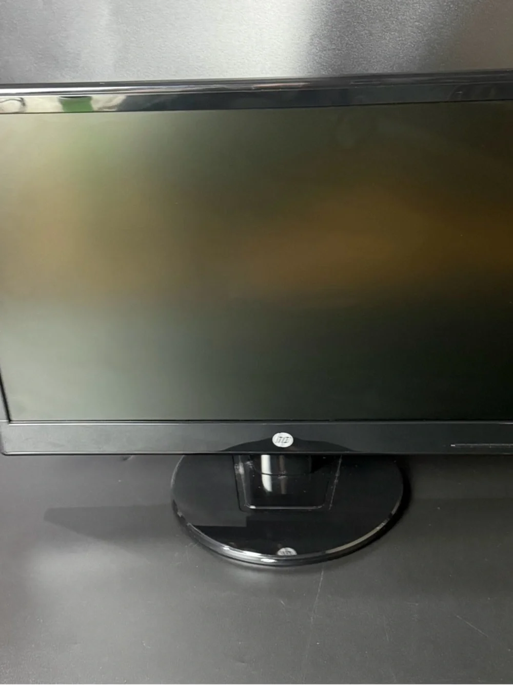 HP Black LED Computer Monitor with Glossy Stand